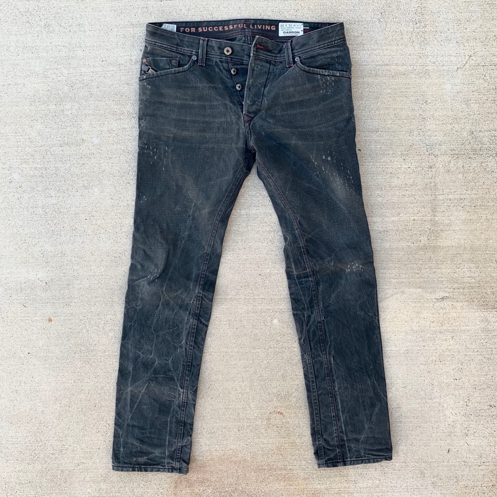 • Diesel Slim tapered Jeans •